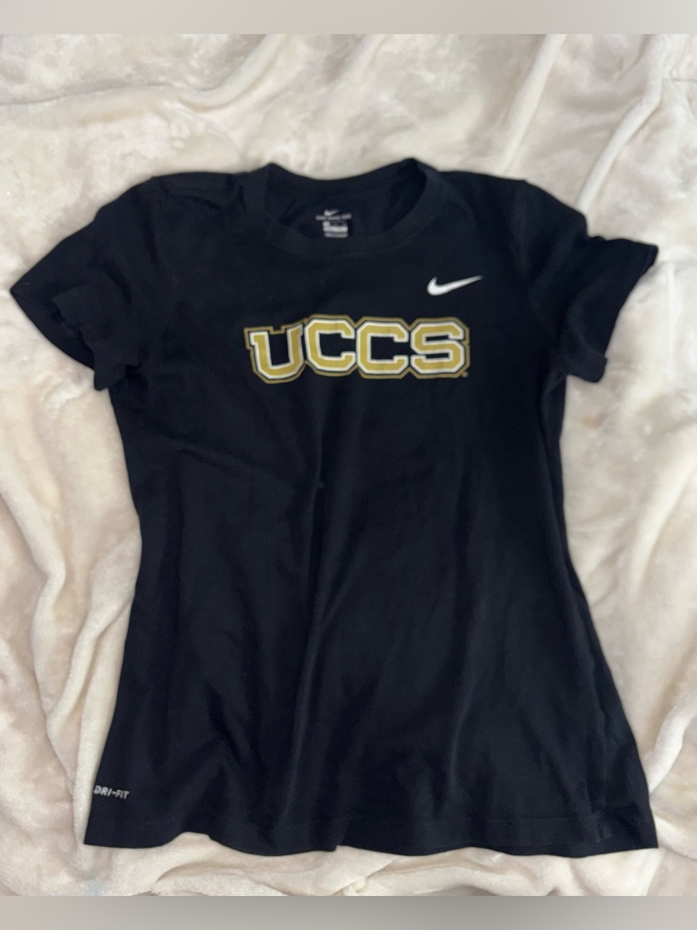 UCCS x Nike university graphic t shirt